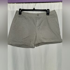 Natural Reflections Women's Gray Shorts Size 8 #beach #party #casual #flirty